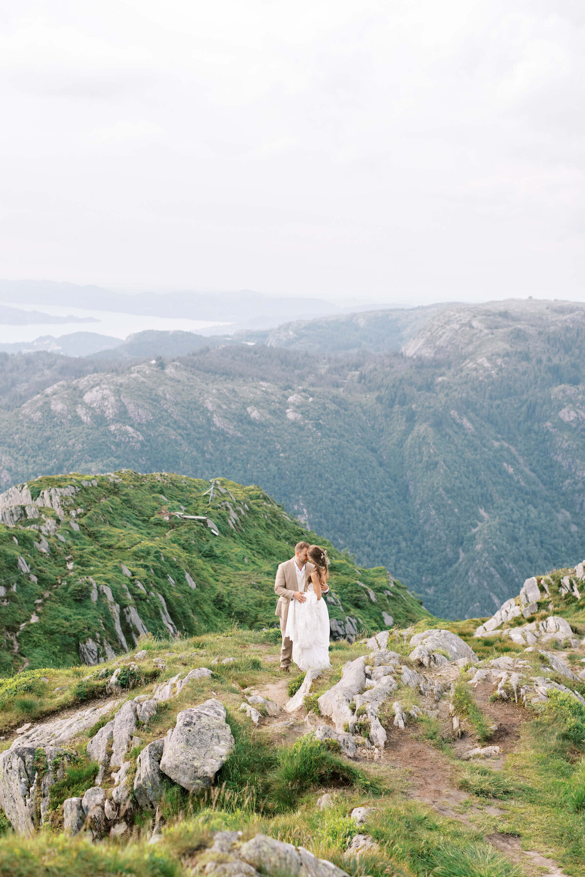 Lisa-Leanne-Photography_Bergen-Norway-Wedding_International-Wedding-Photographer_Destination-Wedding-Photographer_50