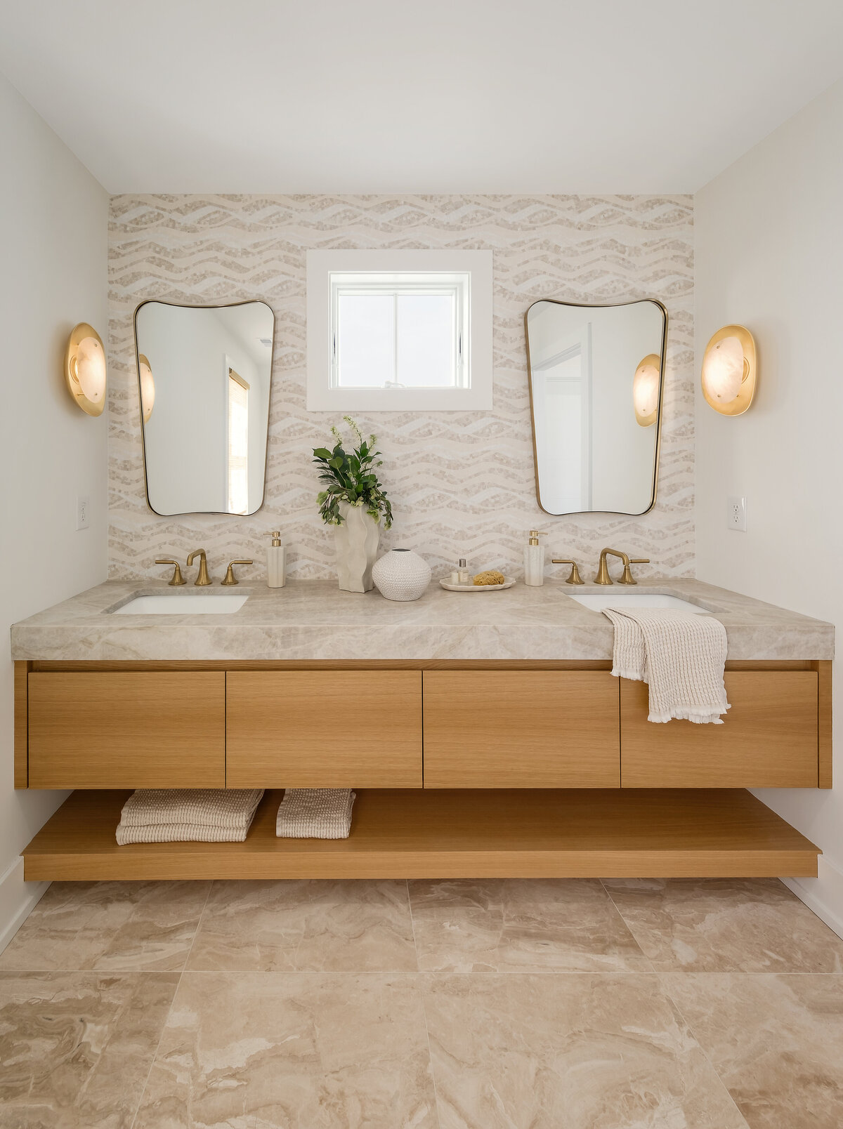 Mullaney_Master_Bath-HI
