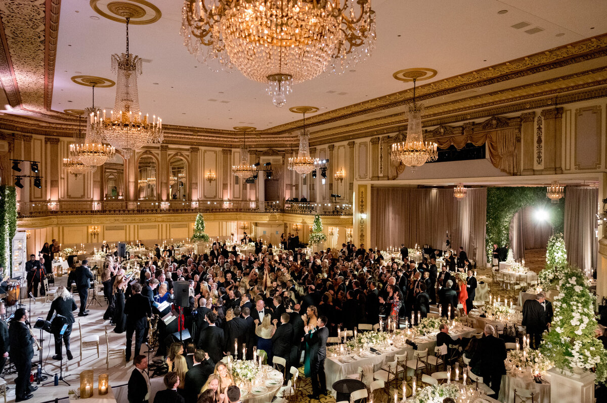 chicago-luxury-winter-wedding-at-old-st-pats-136