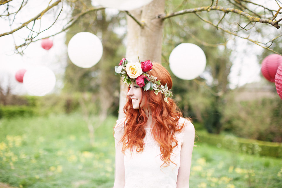 Woodland bride having fun in the wild garden - BANNER