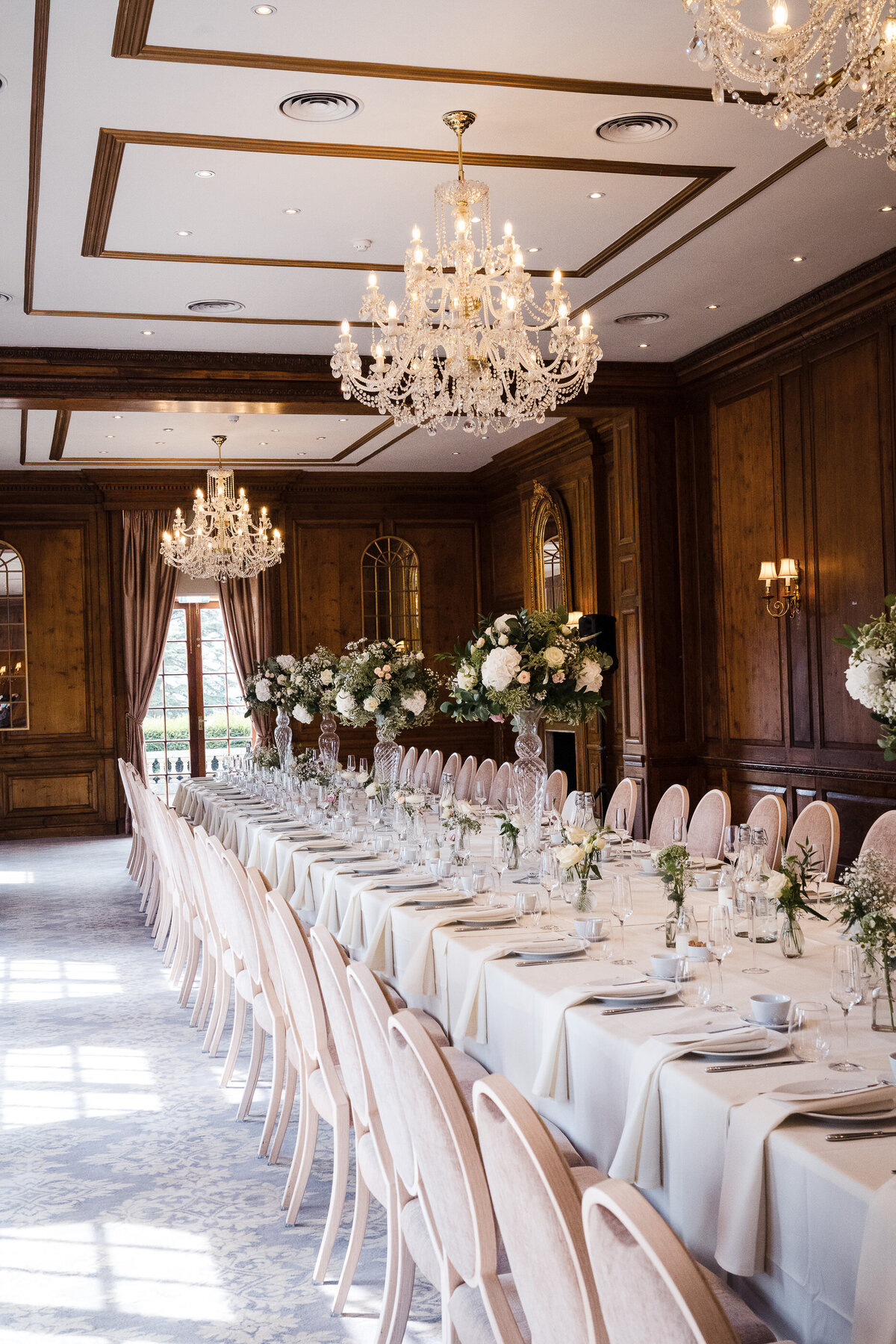 hedsor-house-italian-theme-wedding-photography-43