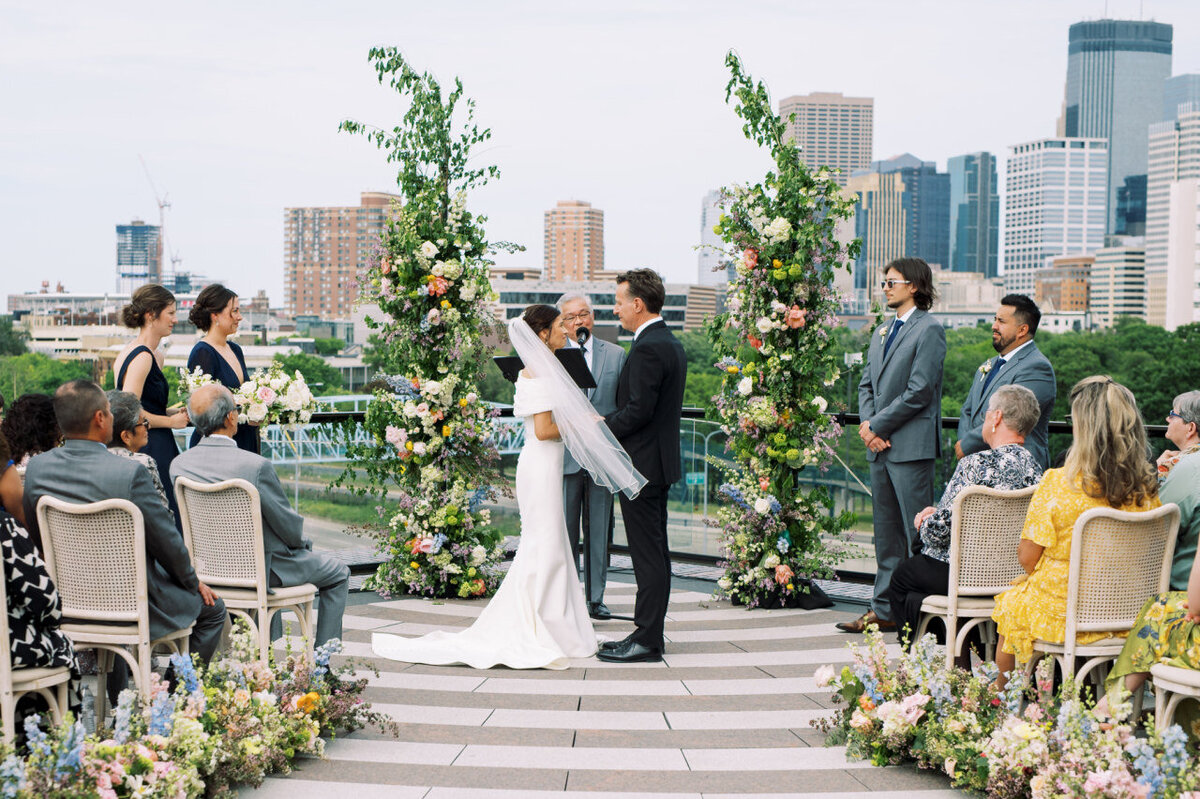 Minneapolis-Wedding-Ceremony-Downtown