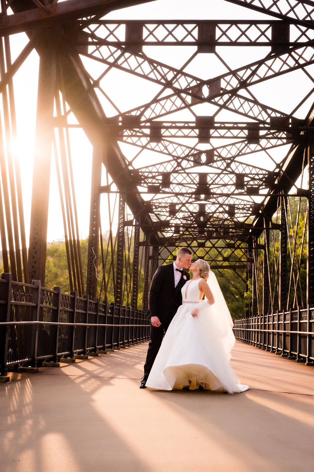 washingtons landing pittsburgh wedding photo