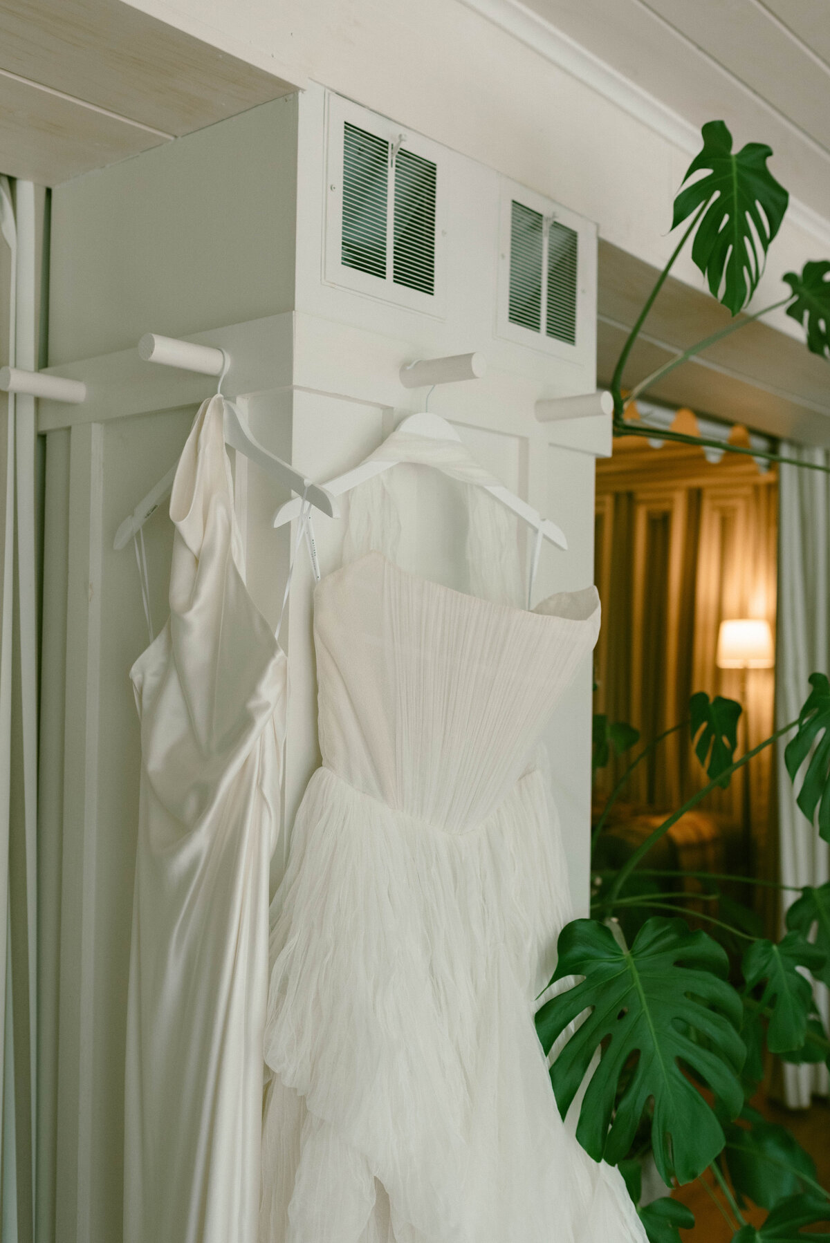 Faye-Fern-Creative-ArdentAndElm-Meaghanne-Tatiana-Hudson-Valley-Same-Sex-Wedding-Getting-Ready-05