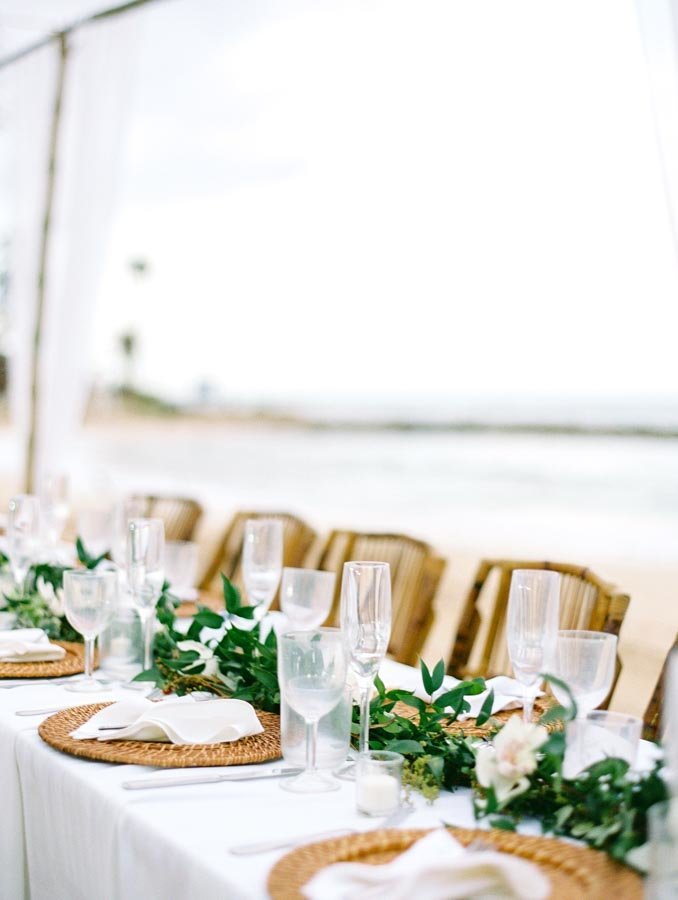 Long Table for Tropical Wedding Reception on the Beach © Bonnie Sen Photography