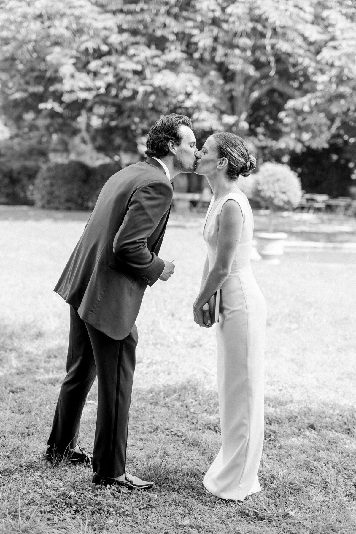 Maïlys Fortune Photography Husband Wife Wedding Weddings Photography France Switzerland Italy Timeless Dreamy Imagery Bilingual French English Destination Weddings Destination Wedding Provence French Riviera Paris Lake Como Tuscany29