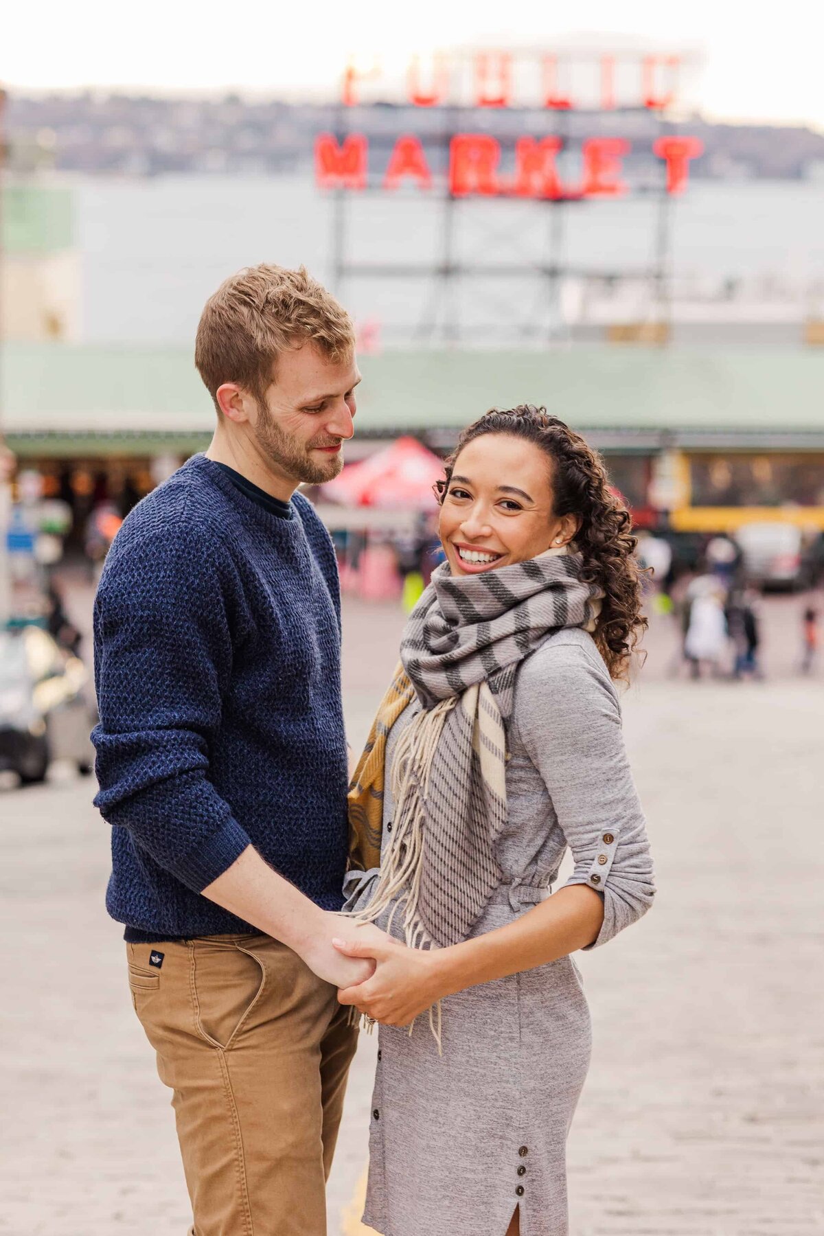 Pike-Place-Engagement-Session-Seattle-WA-Winter22