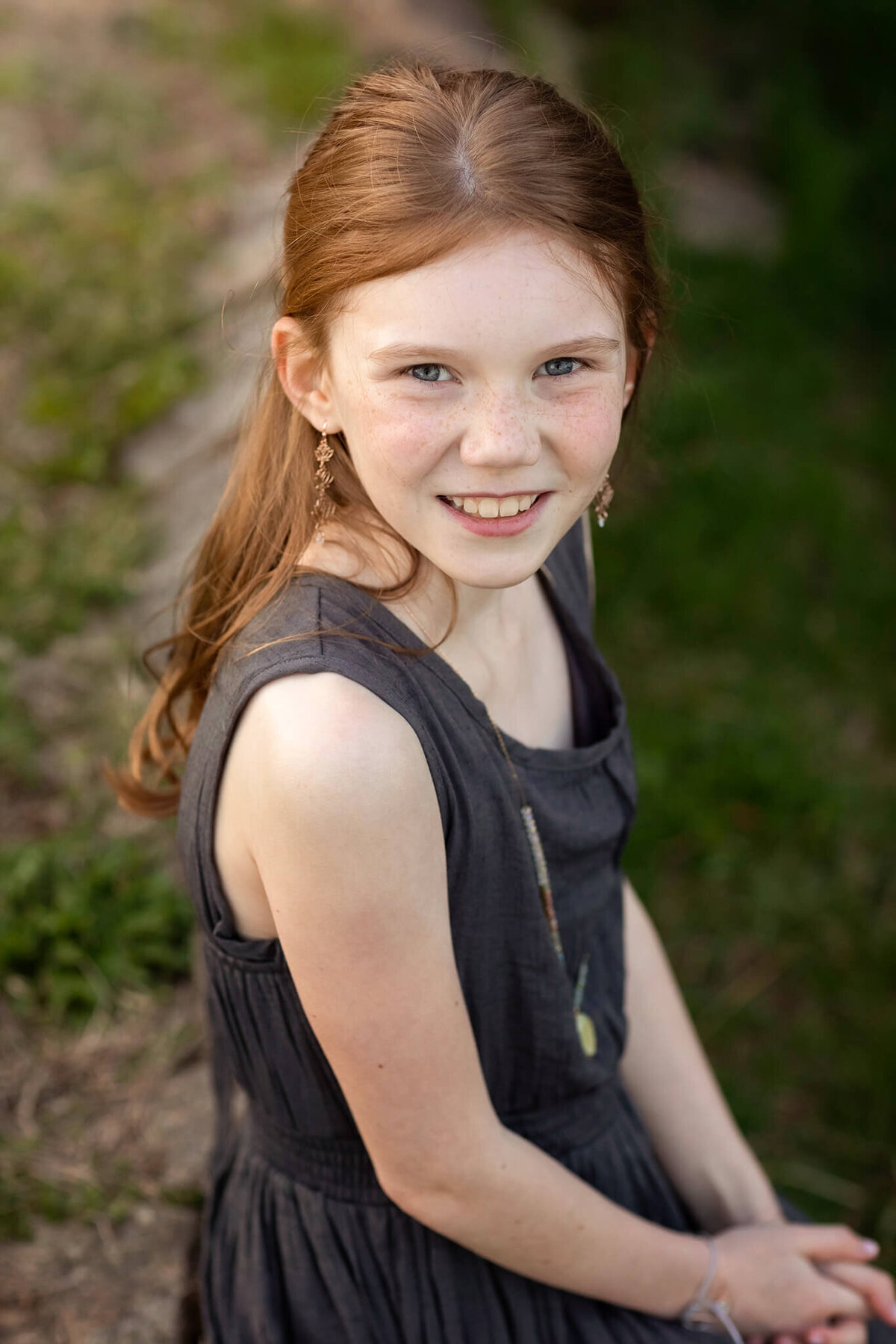 NJ portrait photography session with red-headed girl and her family