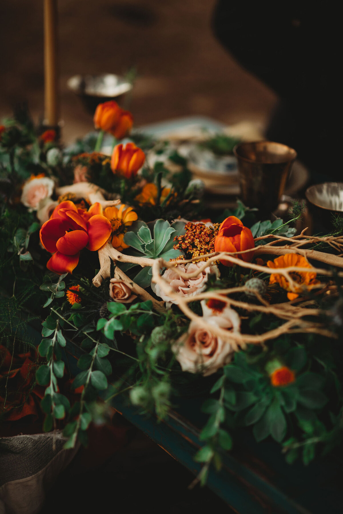 head-table-wedding-flowers