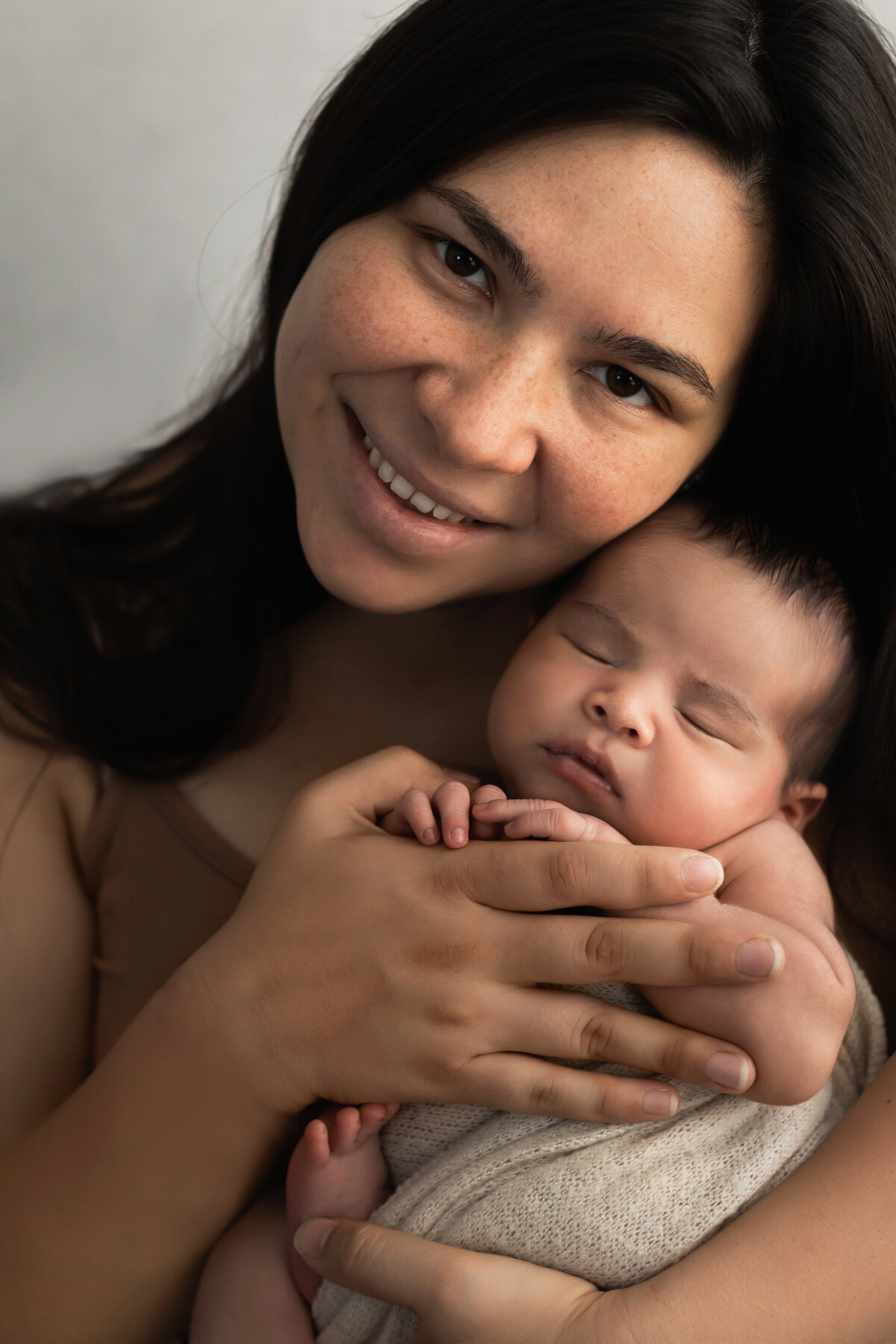 Mother_and_newborn_baby