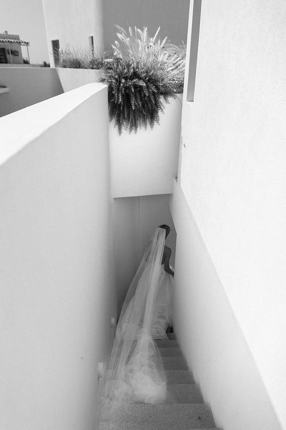 Raeann-Brandon-Milos-Greece-Wedding-by-Lilly-Red-351_websize