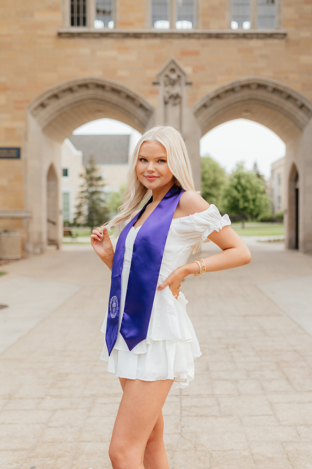 web_grad_2023-79