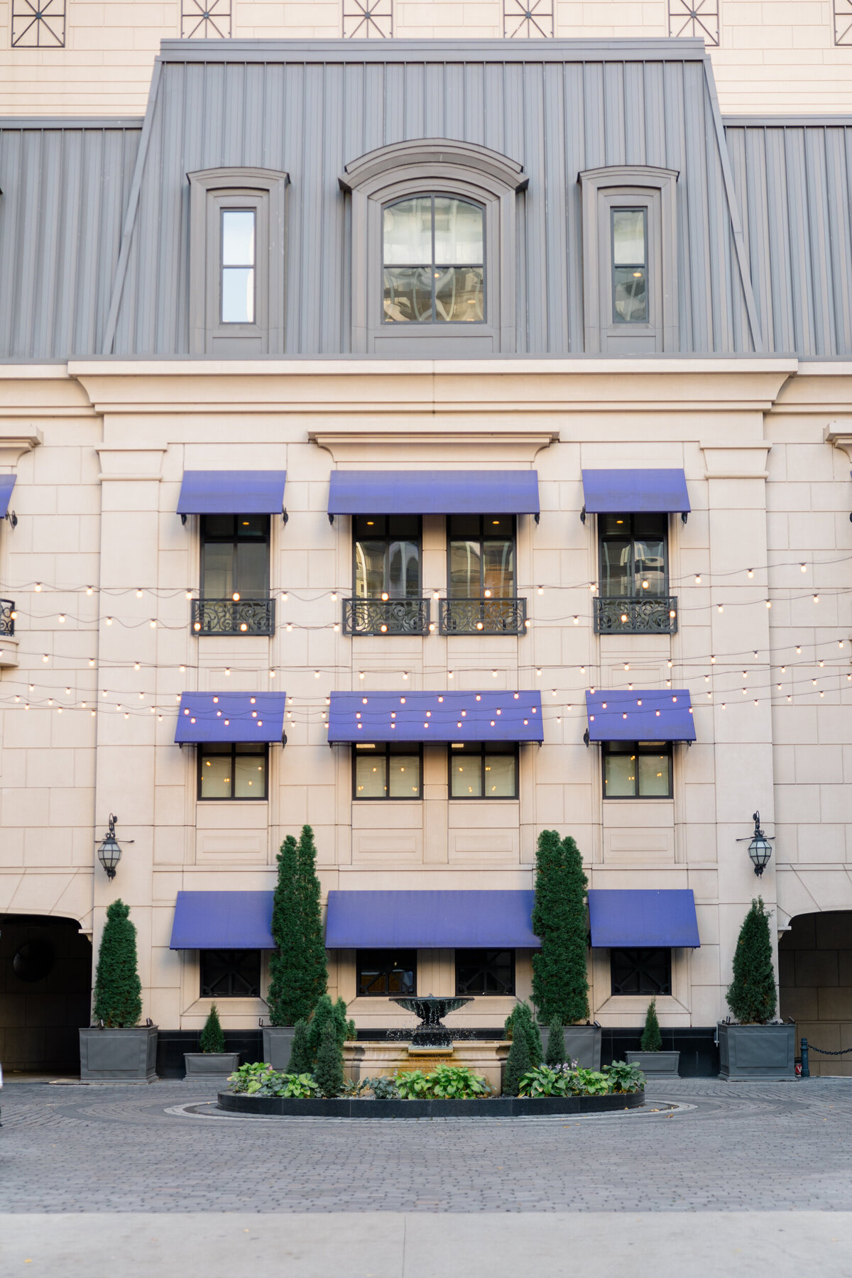 Lexi Benjamin Photography_Waldorf Astoria Chicago Wedding_09.21.24-24