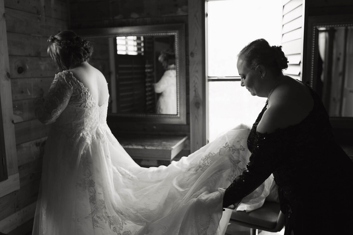 Documentary-Wedding-Photographer-211