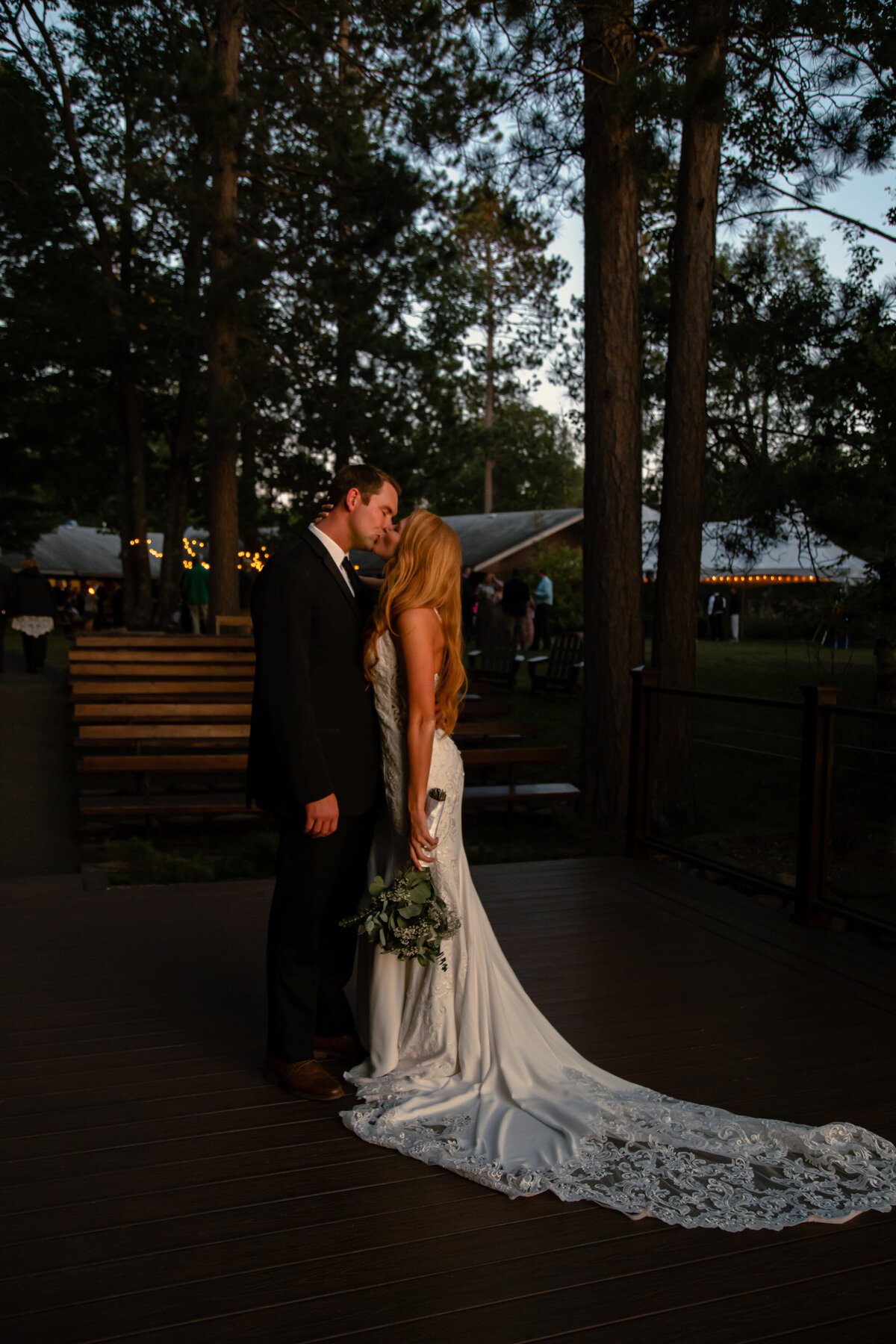 Duluth-MN-Elopement-Photographer-Roots-Revival-9328