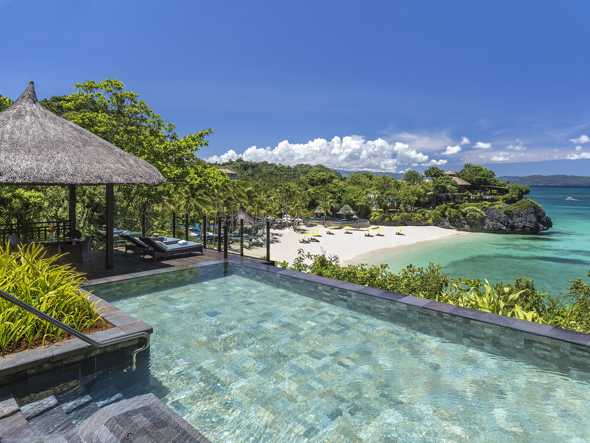 Shangri-la luxury resort