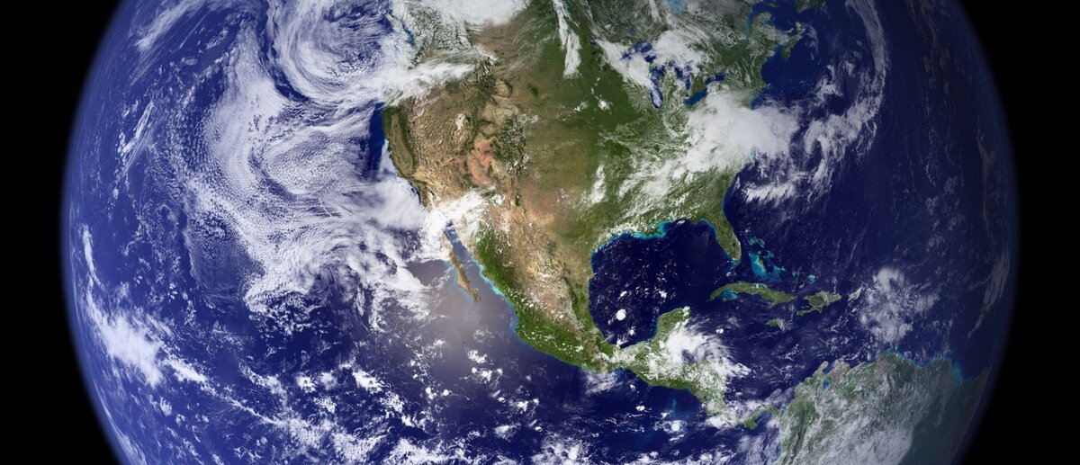 globe_west_2048.2e16d0ba.fill-1800x775-c10