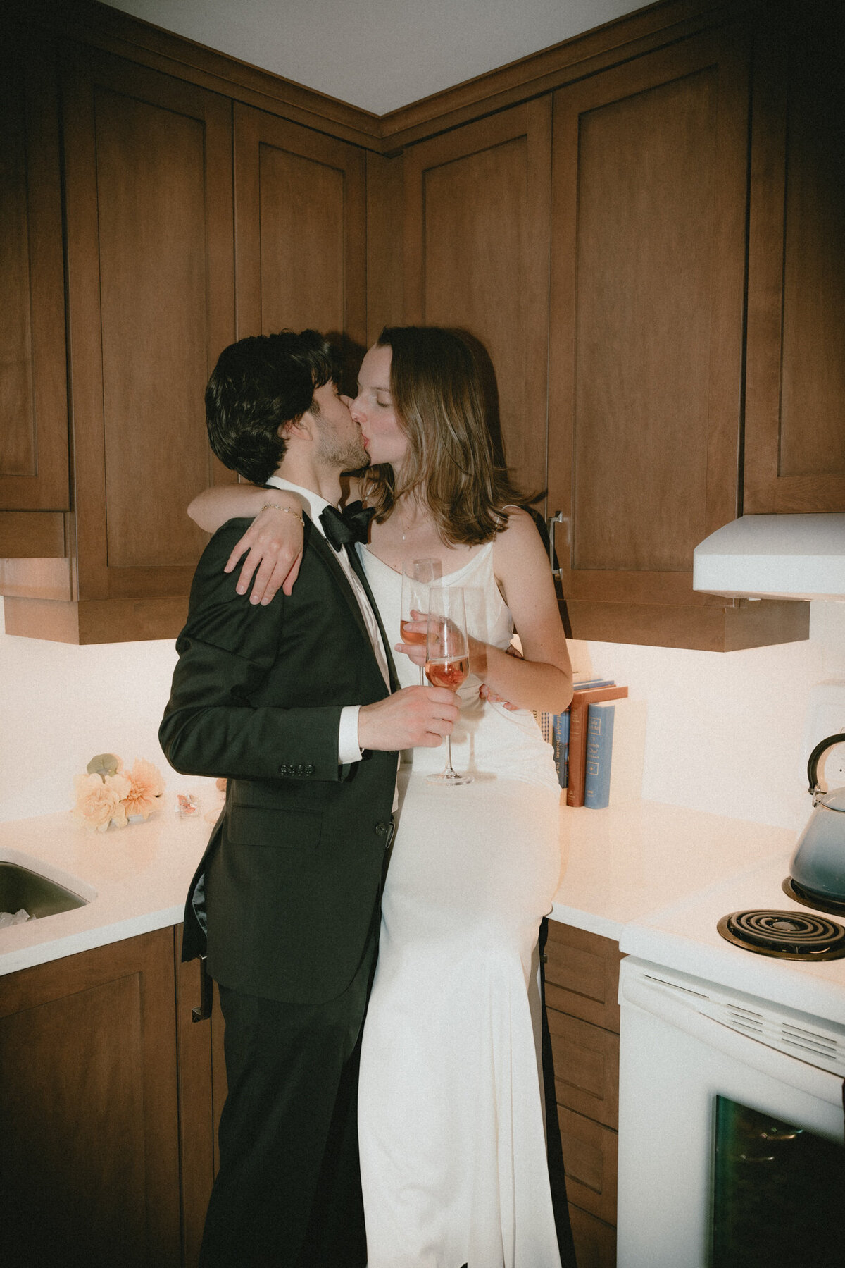 modern-ottawa-elopement-october-542