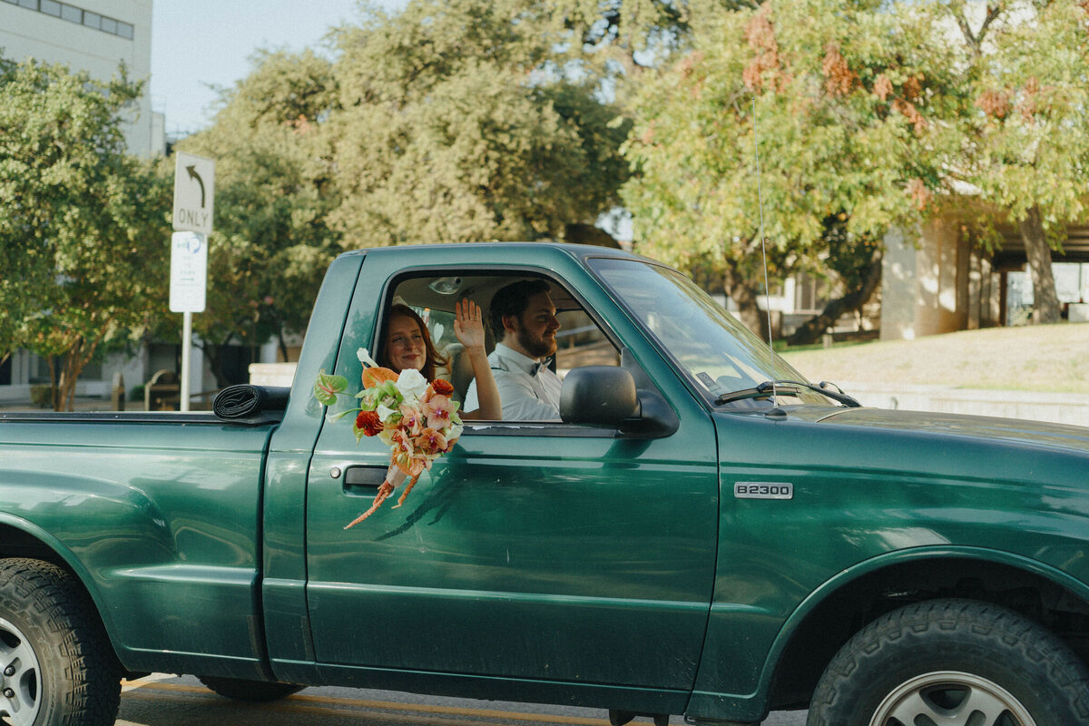 Carlyn&WillElopementPhotos_Digital_AustinWeddingPhotographer_HereafterFilms-154