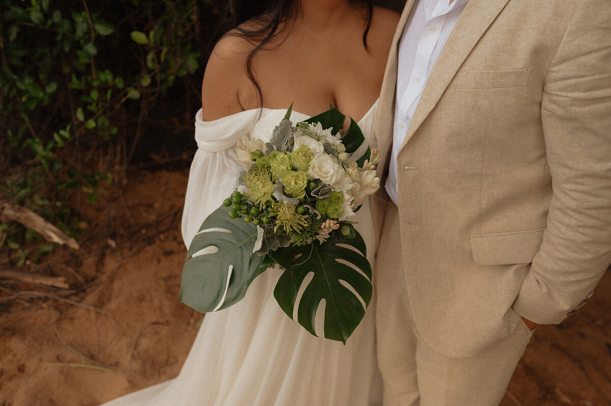 michigan hawaii elopement photographer