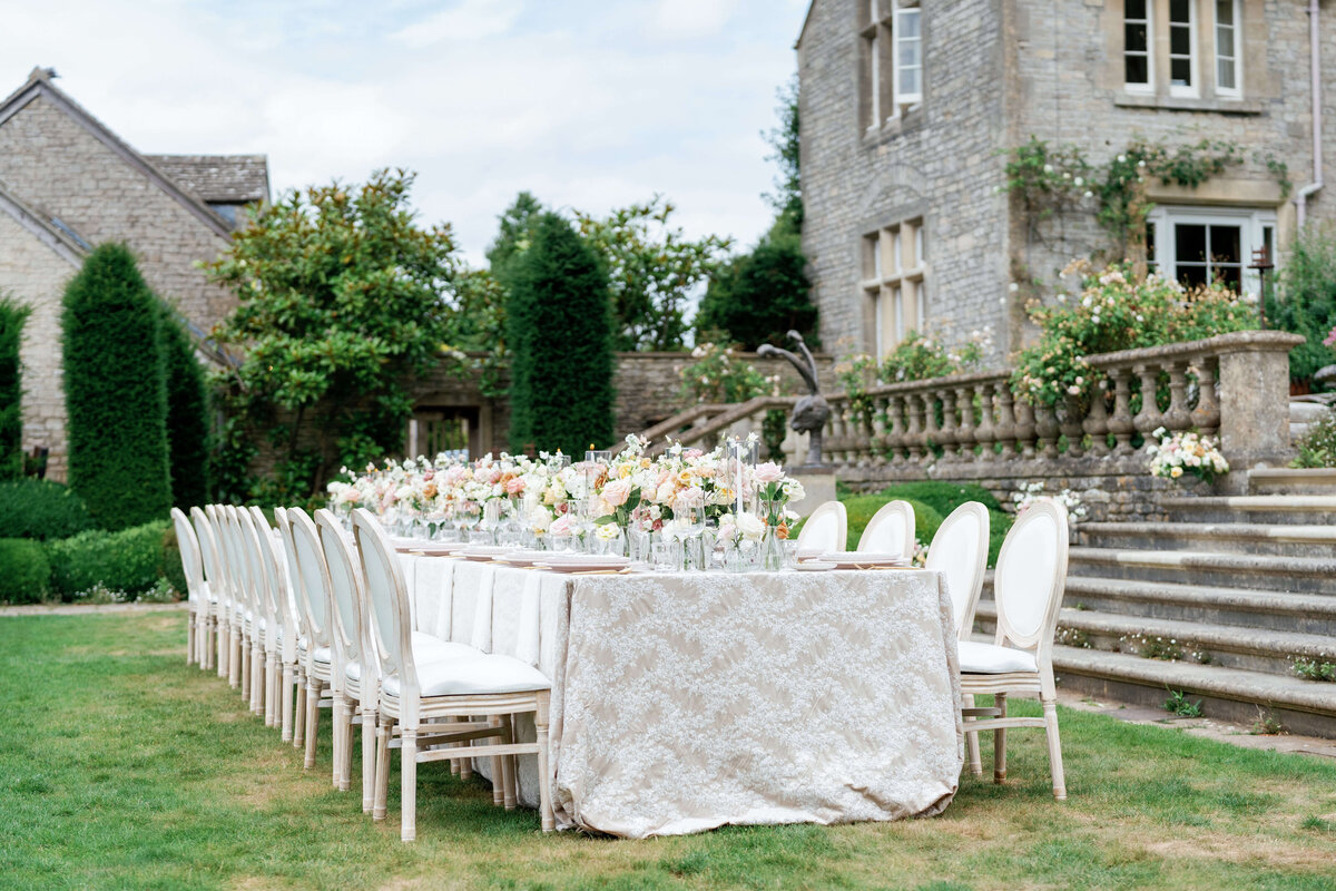 Al fresco style wedding reception for an intimate wedding at Euridge Manor