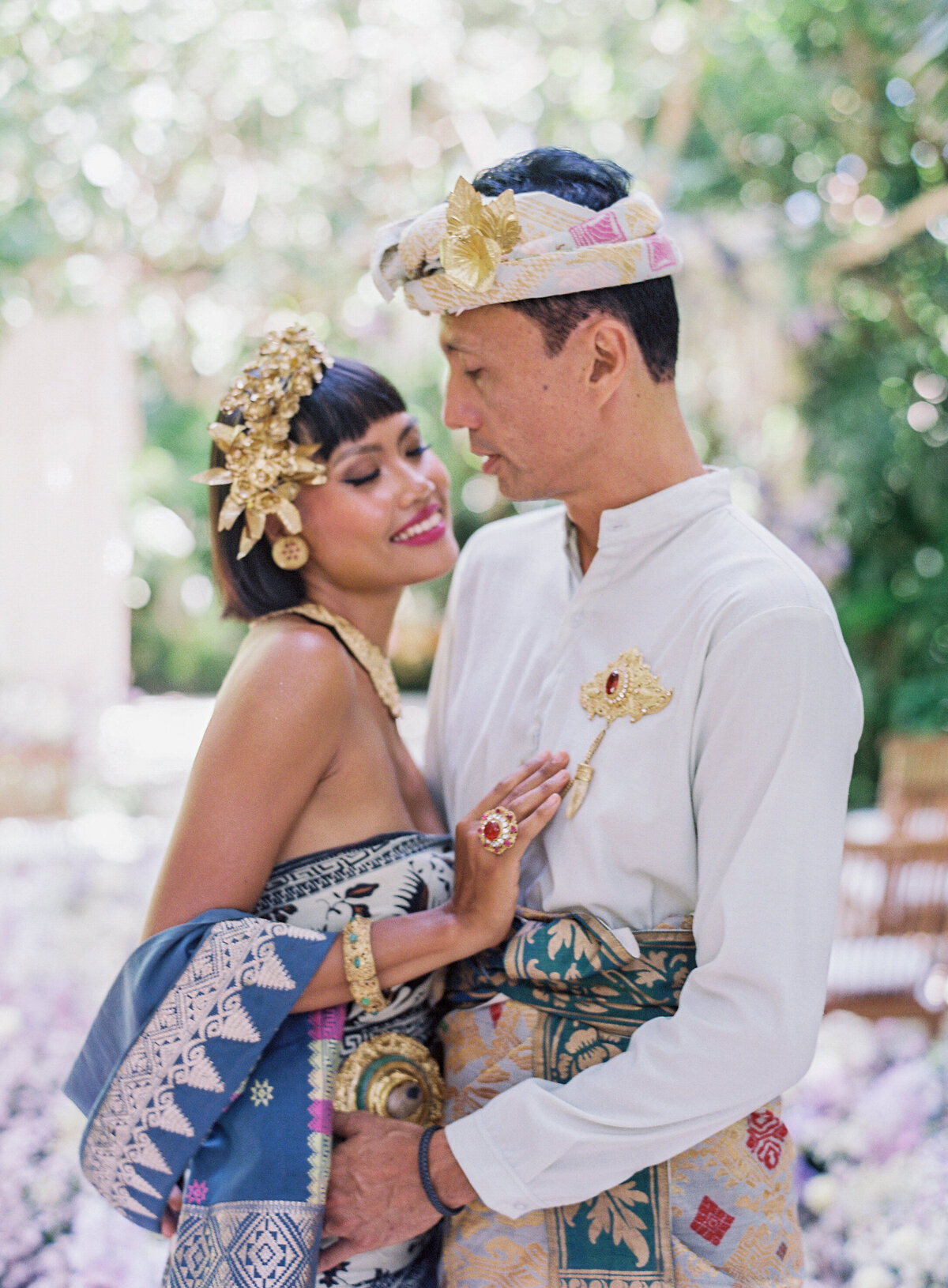 Bali Glass House Tirtha - Vicki Grafton Photography - Tropical Bali Micro Wedding Elopement Insporation-501