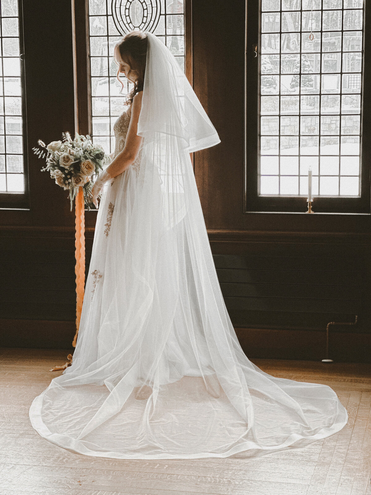Flowing tulle blusher veil with floral lace embroidery
