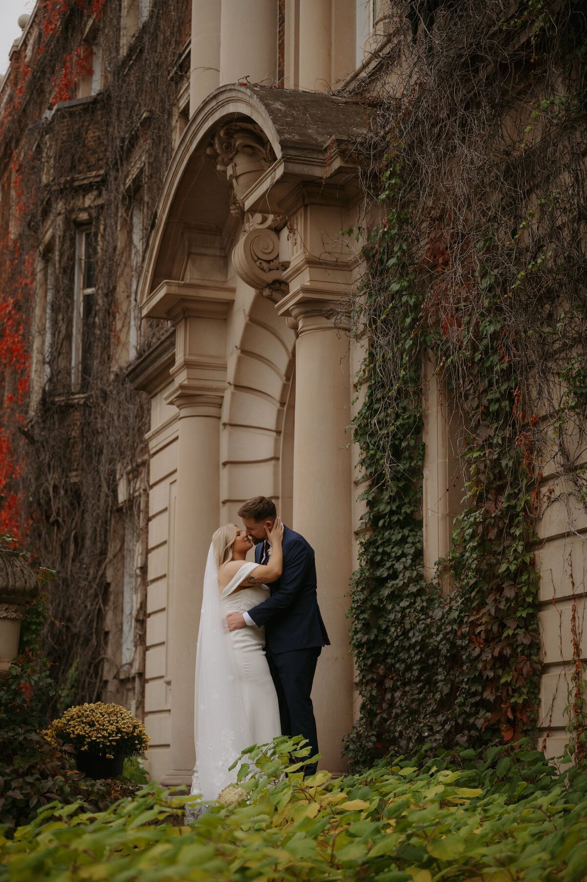 couples portraits at edmonton fine arts building 
