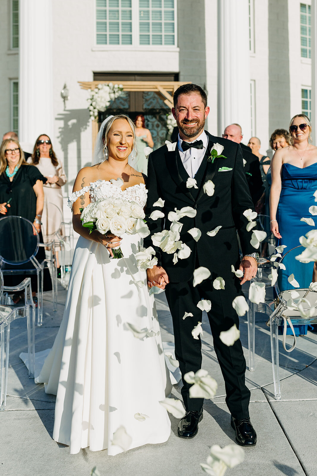 amber-mcwhorter-photo-whitehurst-elopement-chantilly-chic-celebrations-0214