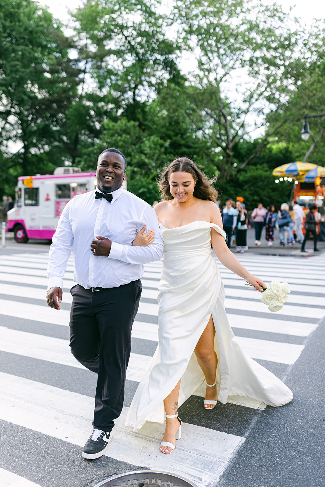 Central-Park-Elopement-New-York-Cinematic-Intimate-Wedding-Larisa-Shorina-Photography-Le-Prive-Collective-43