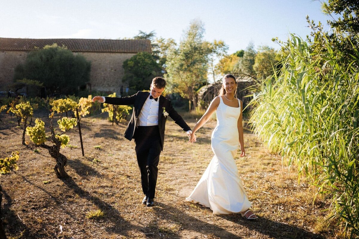 destination-wedding-couple-portrait-french-chateau21