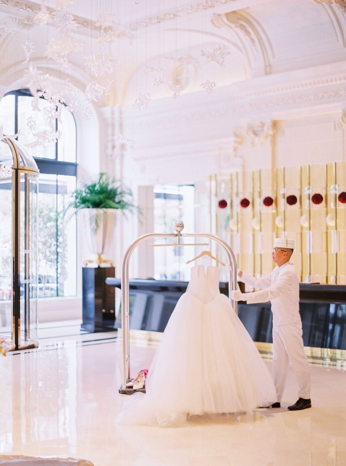 vaux-le-vicomte-luxury-wedding-phototographer-in-paris (51 of 56)