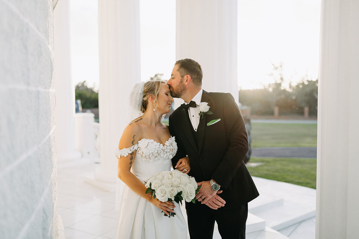 amber-mcwhorter-photo-whitehurst-elopement-chantilly-chic-celebrations-0719