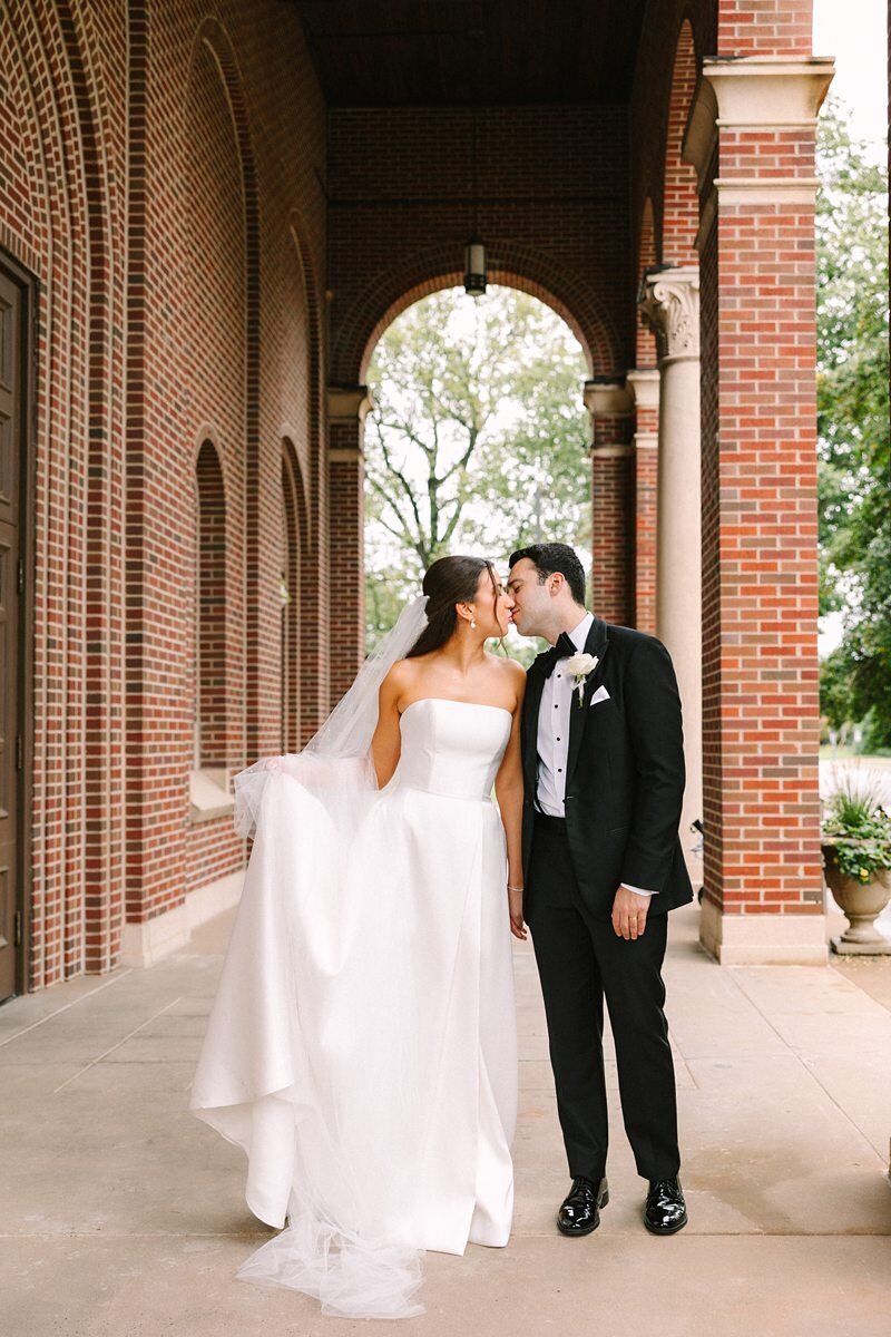 bride-and-groom-portrait-st-benedicts-church-evansville07