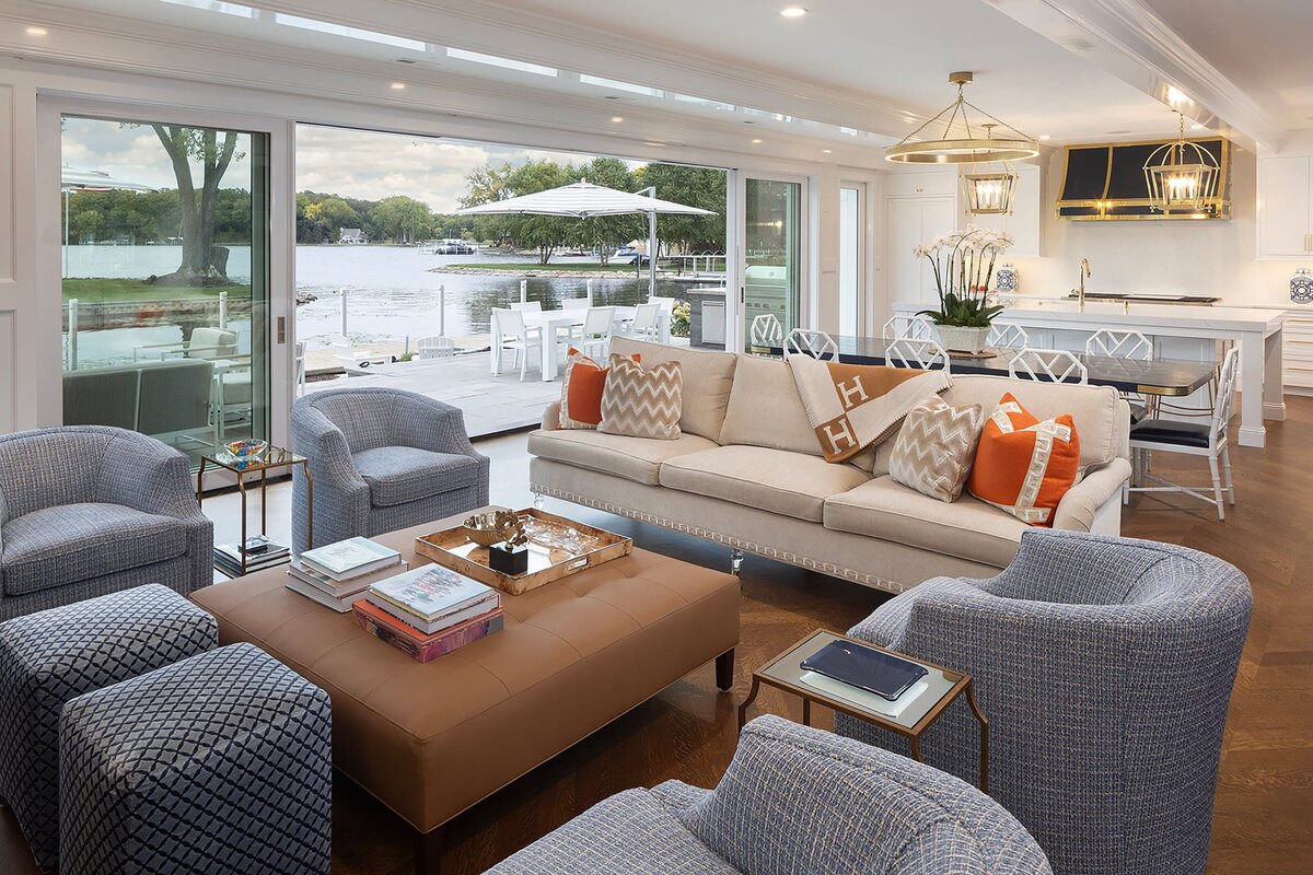 Luxury_Custom_Lake_Home_09