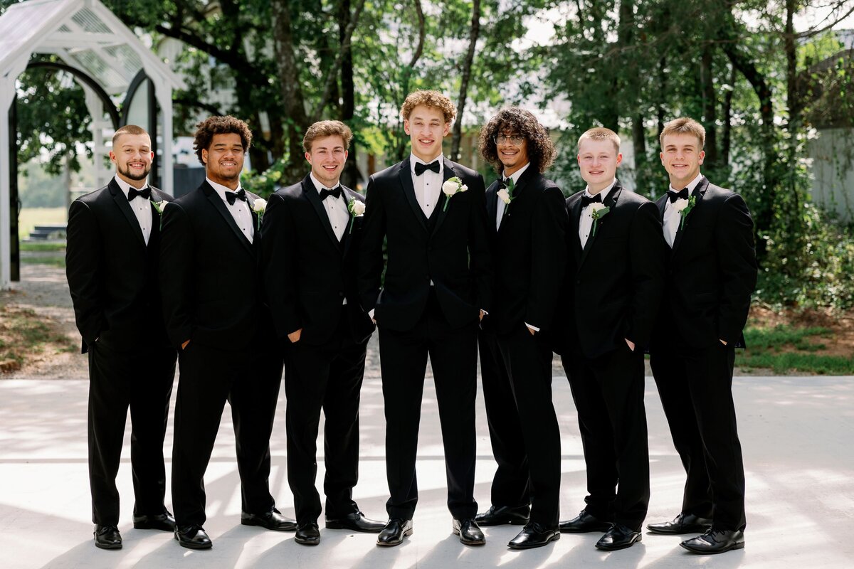 brittany-pannebaker-tampa-florida-destination-wedding-photographer-wedding-gracie-and-taelon-arkansas-225