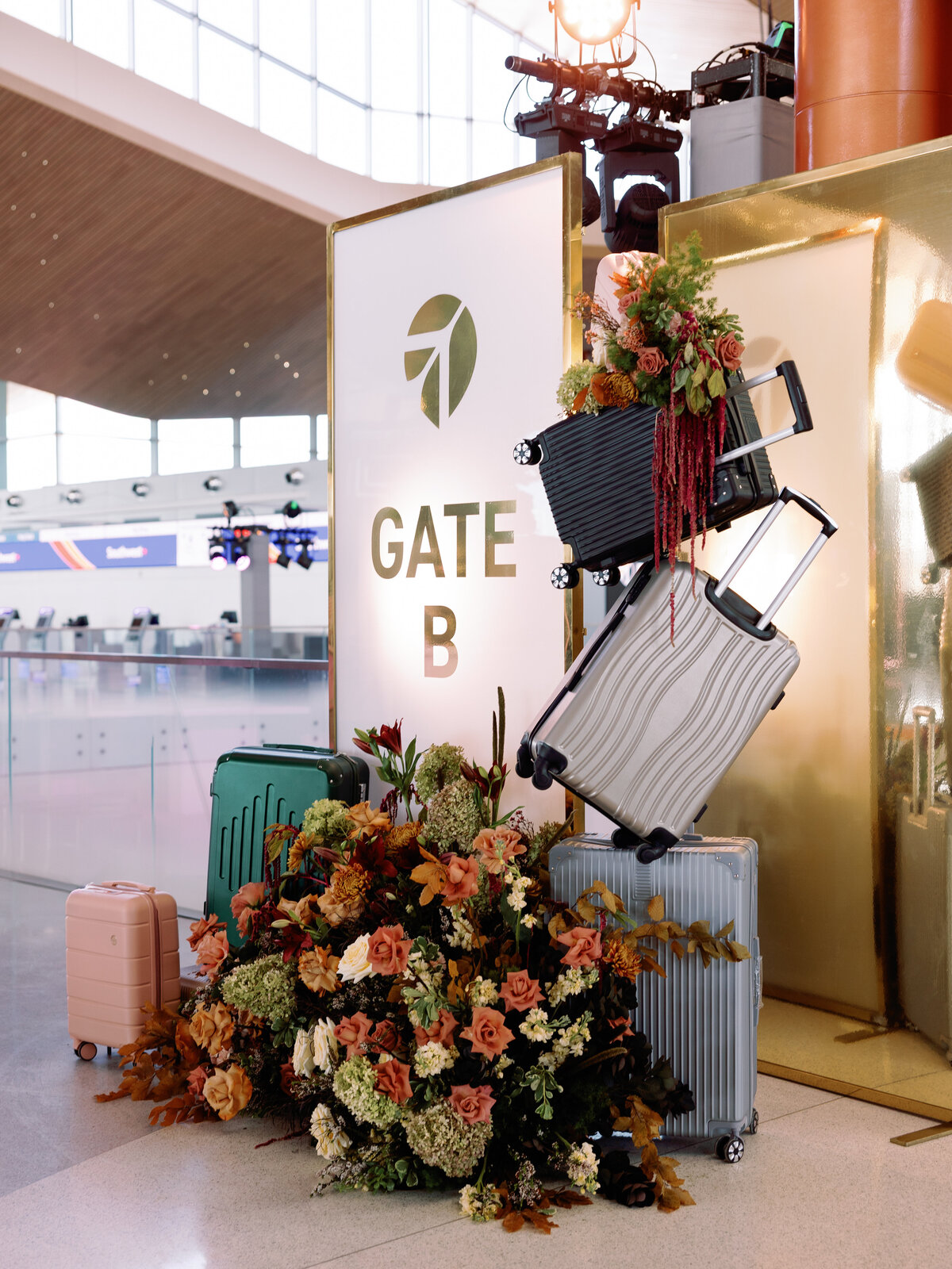 LRP_Pittsburgh Airport Gala Preview-1