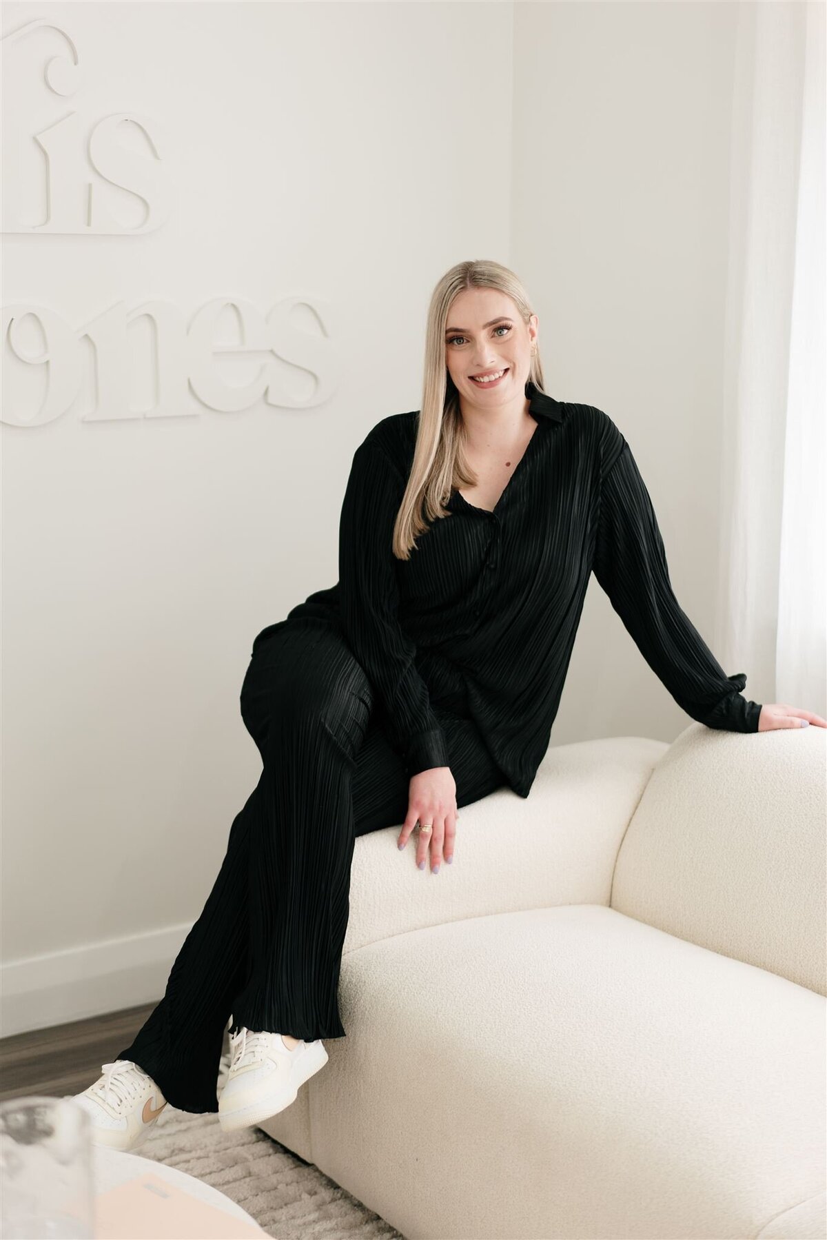 Ellis & Jones - Chelsea Shoot-104903_websize