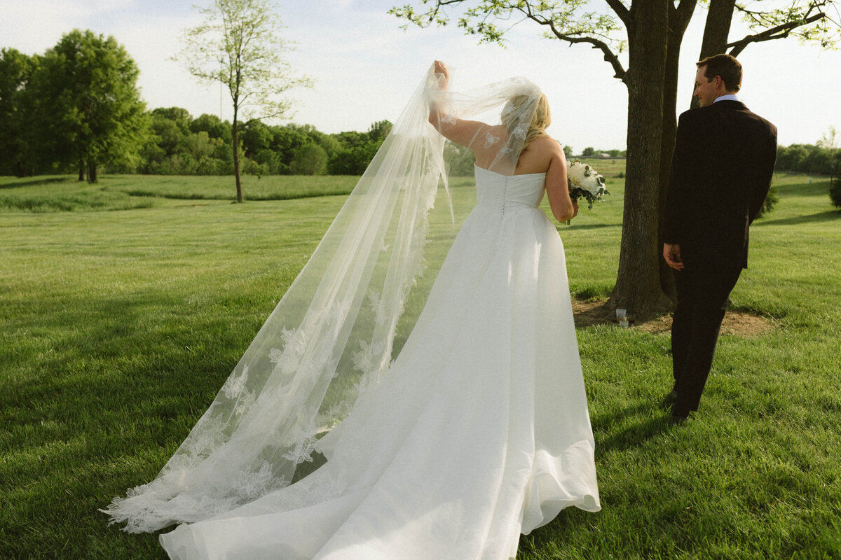 Romantic Wedding Columbia Missouri00032