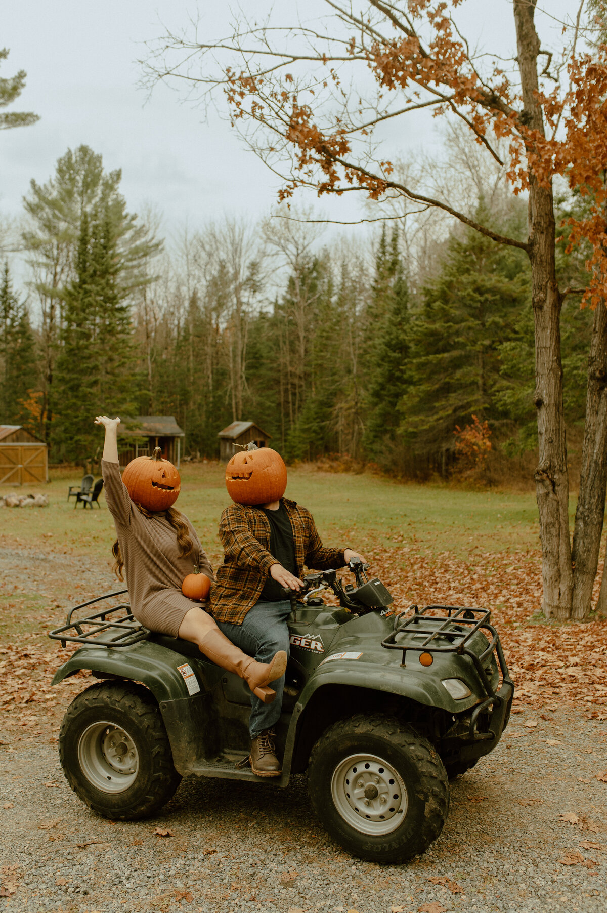 fun halloween maternity shoot in Muskoka, Ontario