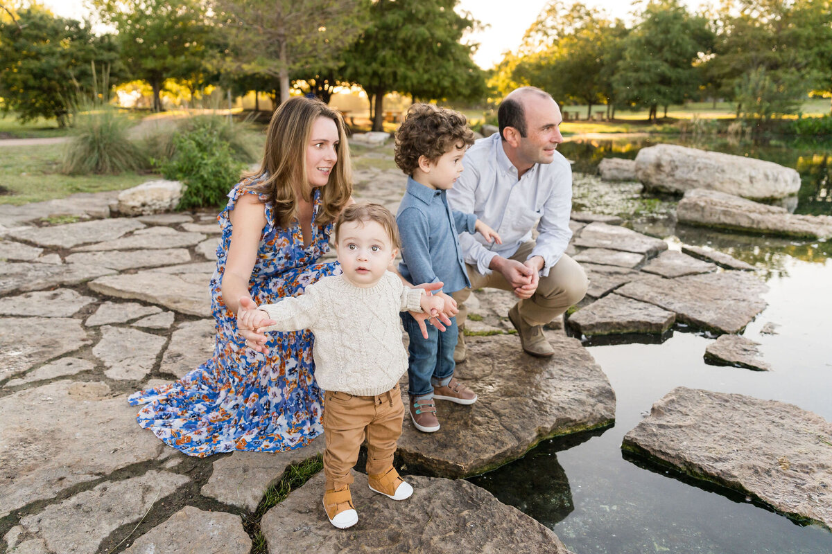 Family photoshoot at Mueller Park in Austin, TX