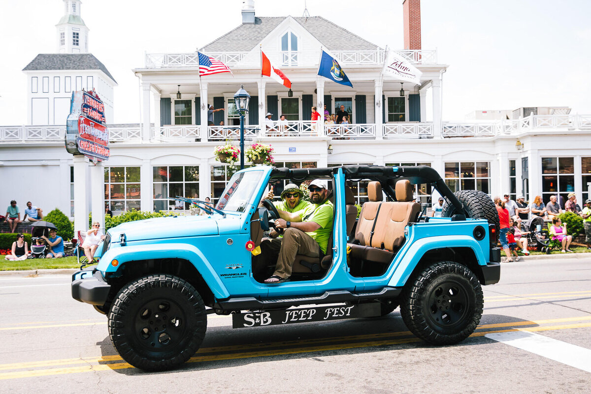 Bavarian-Festival-Parade-Frankenmuth-Michigan-24