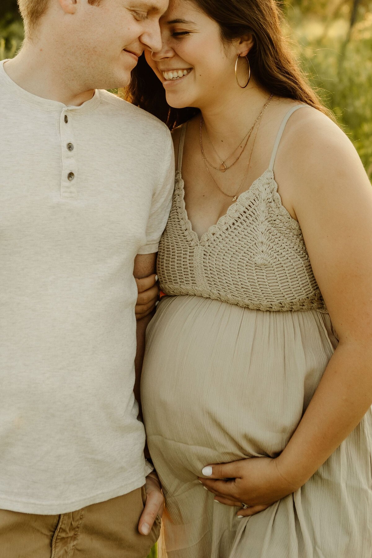 maternity-session-open-field-4