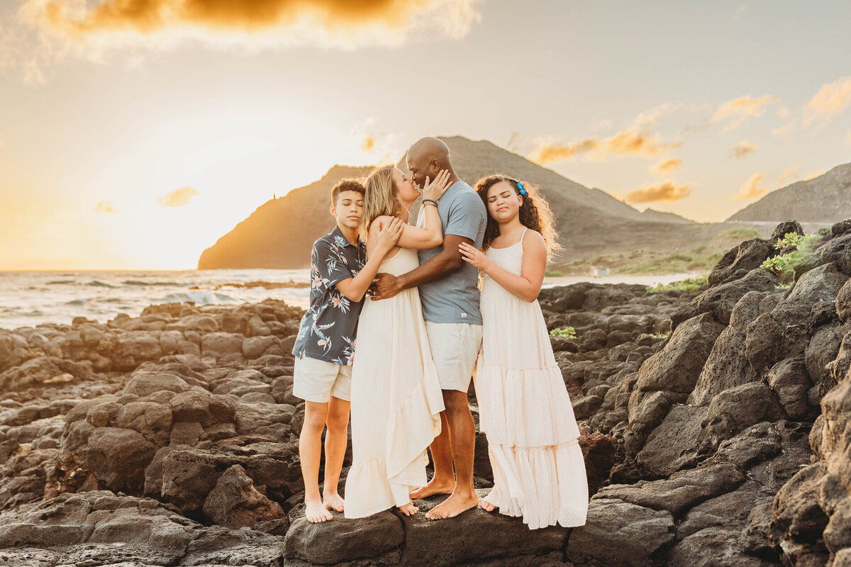 Family and Maternity Photographer,  breastfeeding family photos