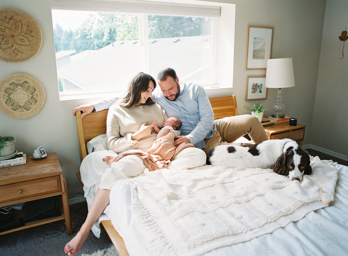 seattle-lifestyle-newborn-photos