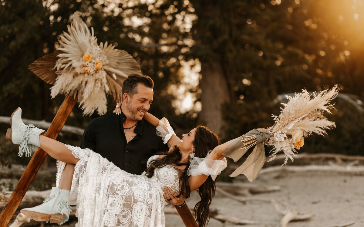 danielle boulger photography storytelling elopement photographer in banff
