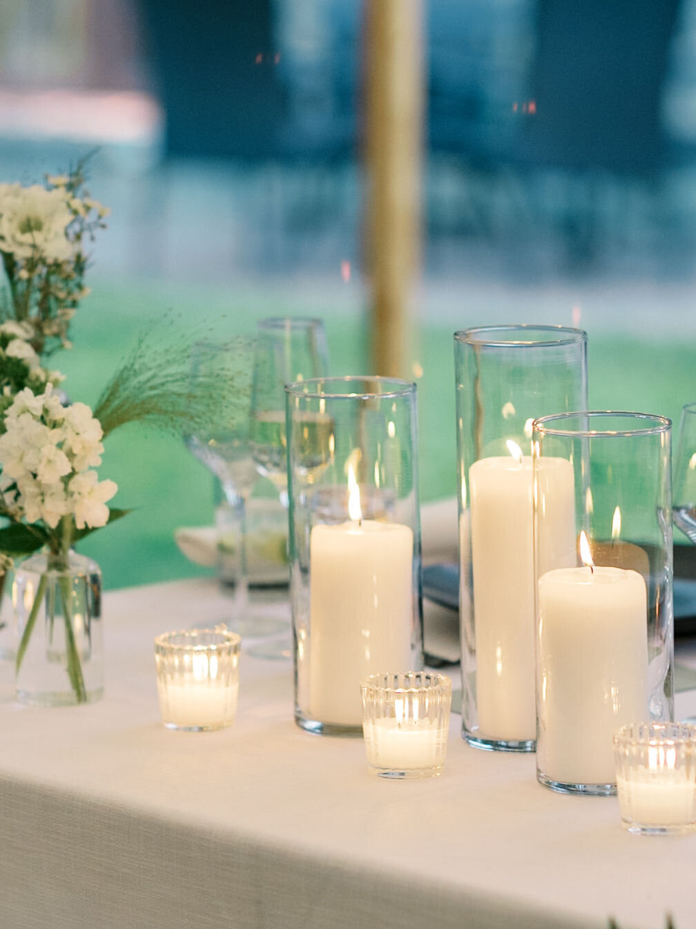 candlelight-sweetheart-table