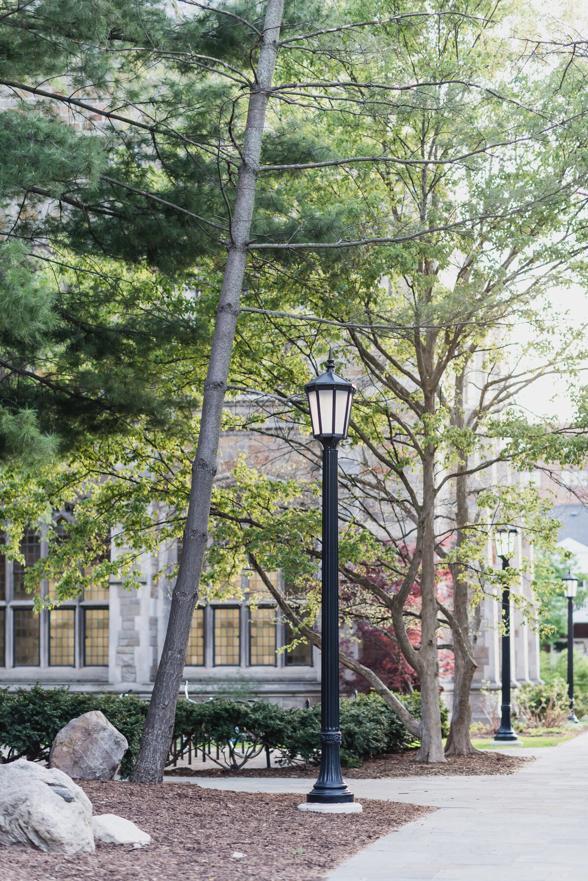SPRING ANN ARBOR ENGAGEMENT SESSION AT THE LAW QUAD WITH KARI DAWSON8