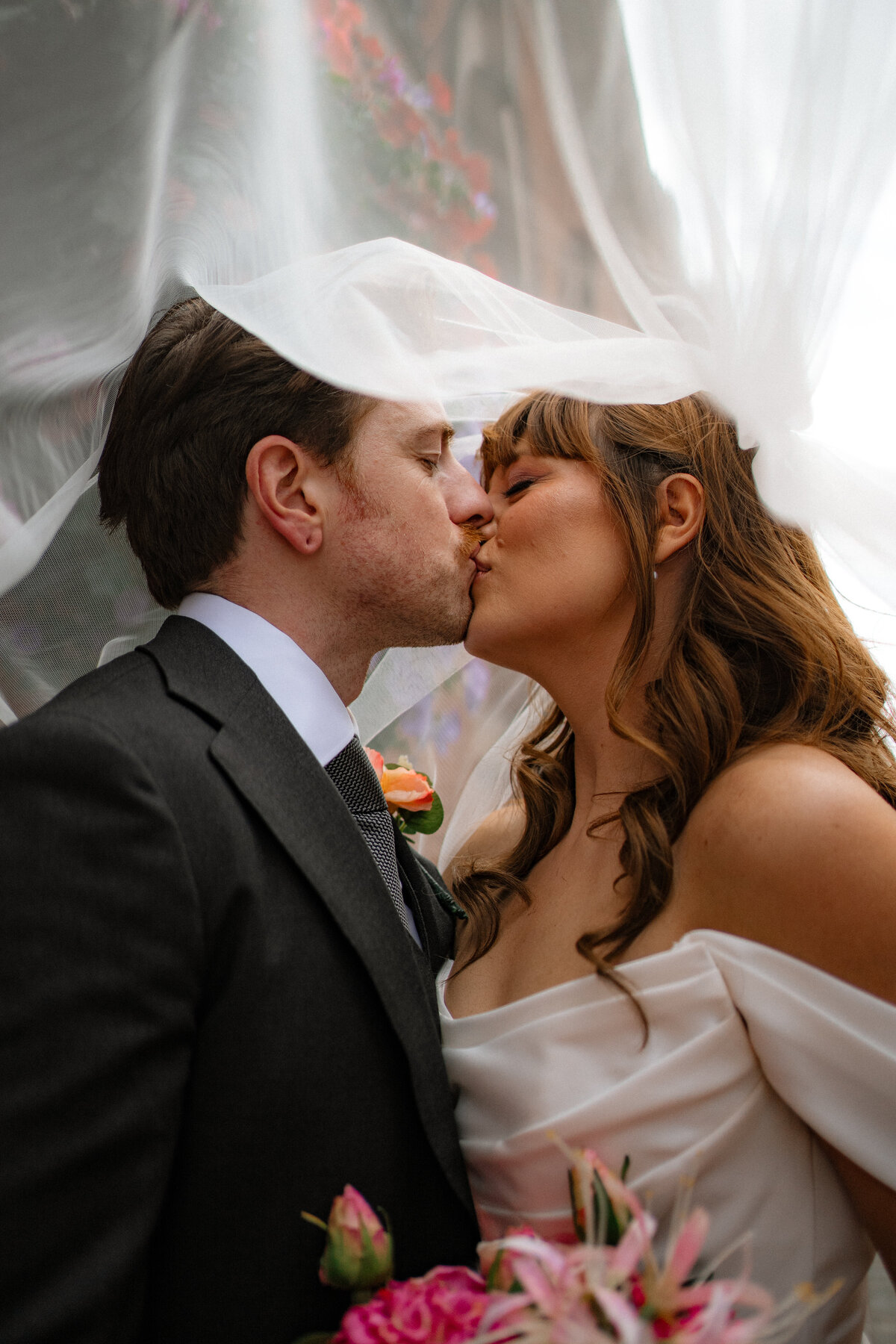 natalie-and-tom-wedding_crewe-town-hall_elee-smith-photo-30