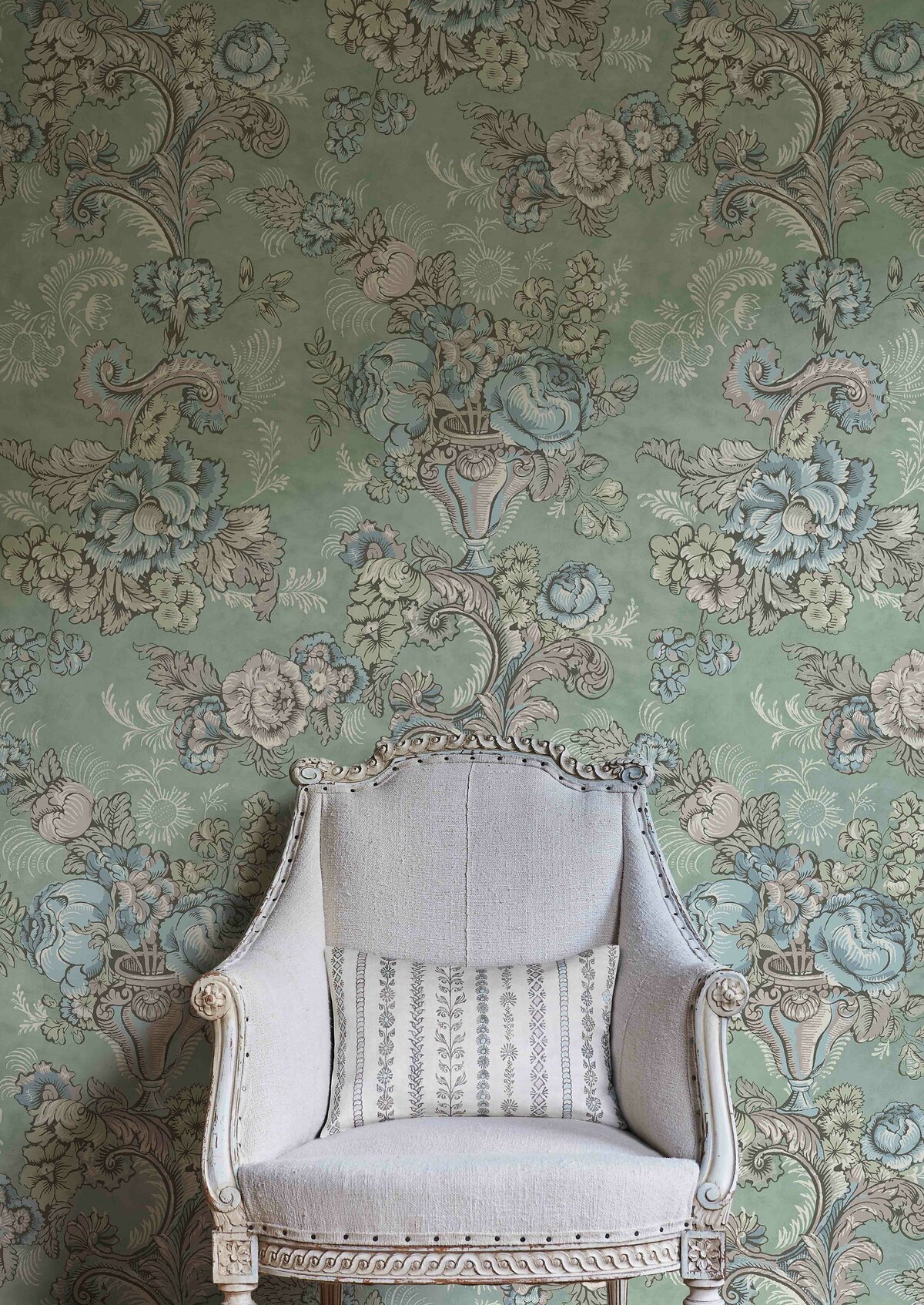 georgia-flora-dining-room-lewis-wood.aa634d9c